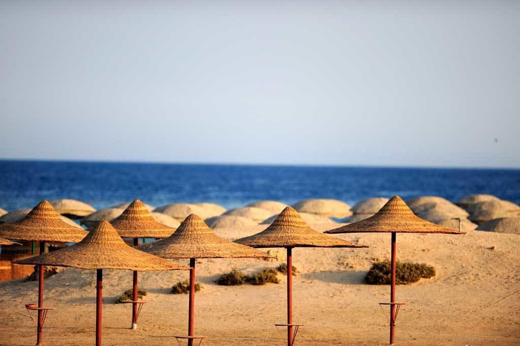 Hotel Jaz Grand Marsa Baia di Coraya Esterno foto