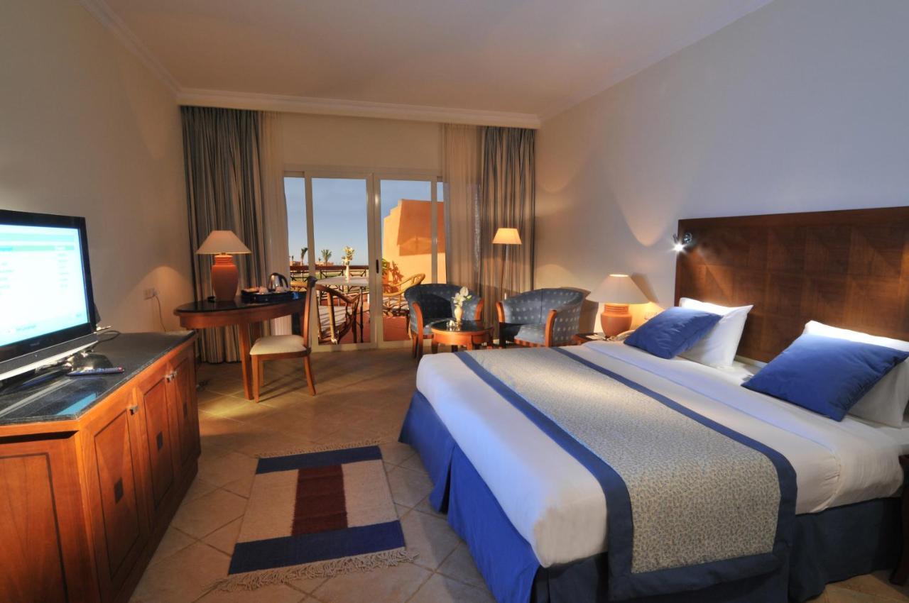 Hotel Jaz Grand Marsa Baia di Coraya Esterno foto