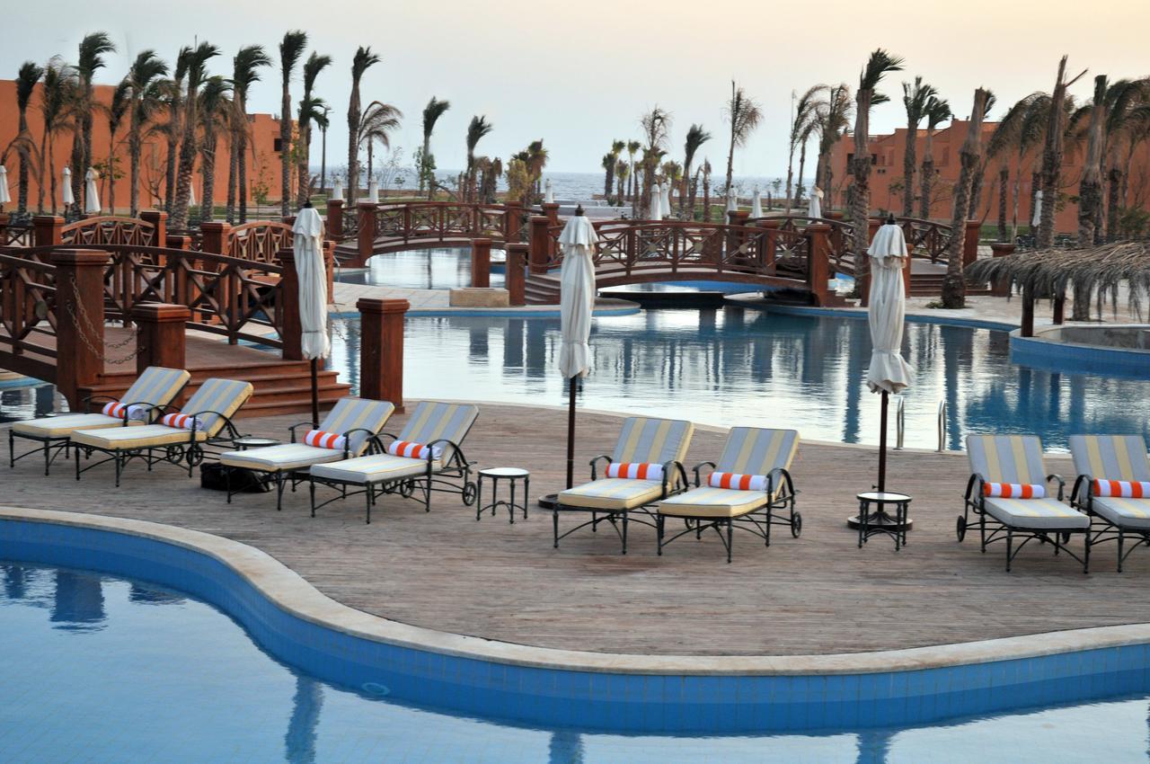 Hotel Jaz Grand Marsa Baia di Coraya Esterno foto