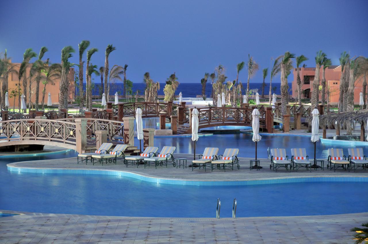 Hotel Jaz Grand Marsa Baia di Coraya Esterno foto