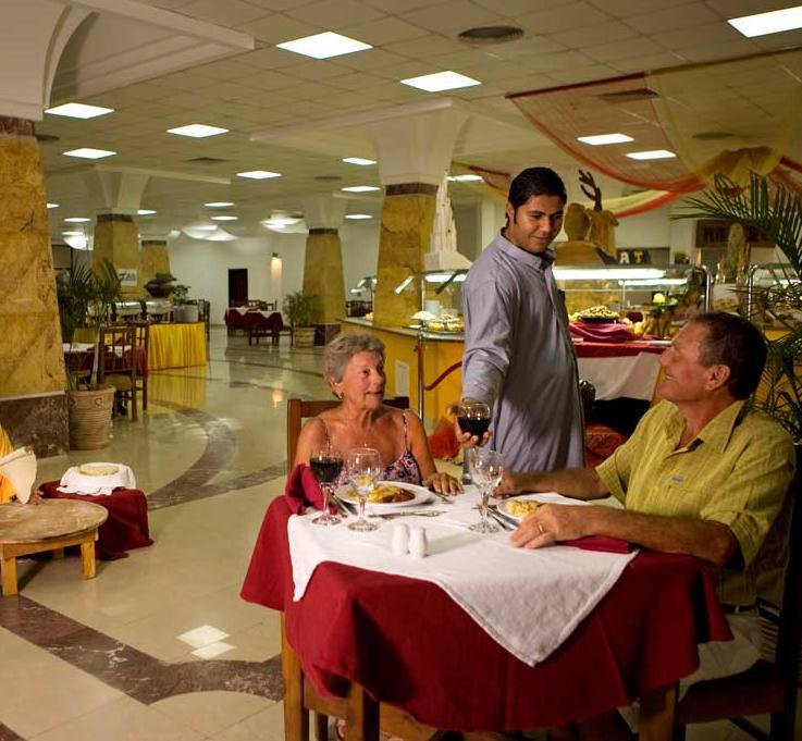 Hotel Jaz Grand Marsa Baia di Coraya Esterno foto
