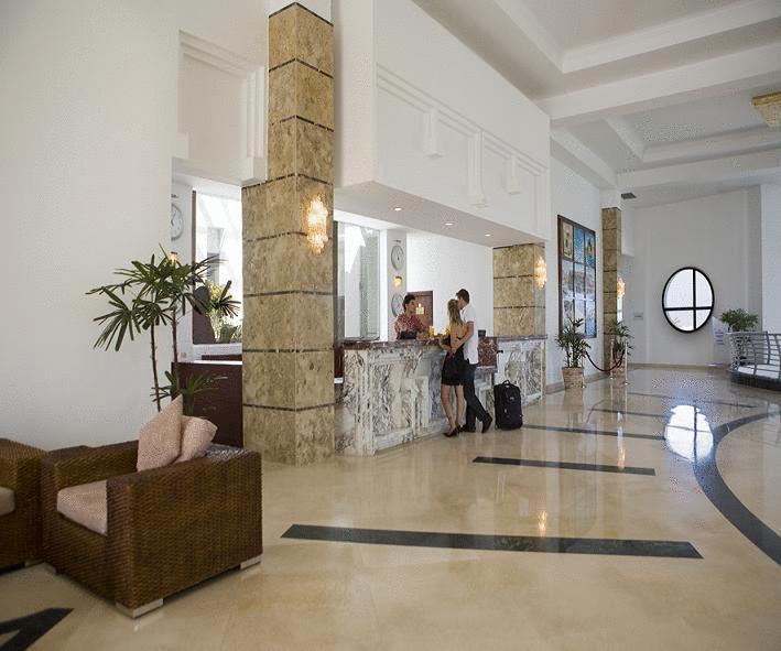 Hotel Jaz Grand Marsa Baia di Coraya Esterno foto