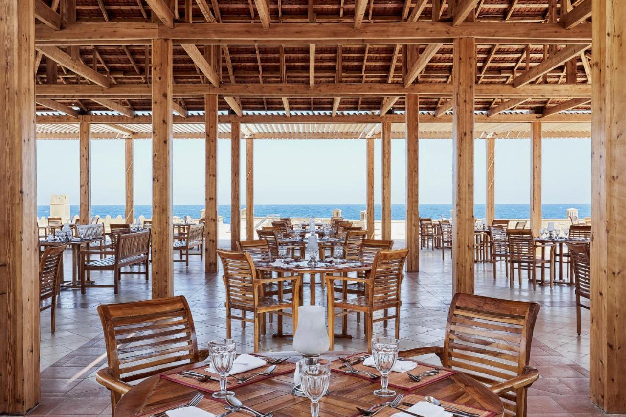 Hotel Jaz Grand Marsa Baia di Coraya Esterno foto